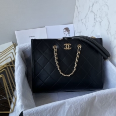 Chanel Shopping Bags